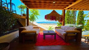 PERLA Lounge & RestoBar