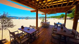 Beach Bar